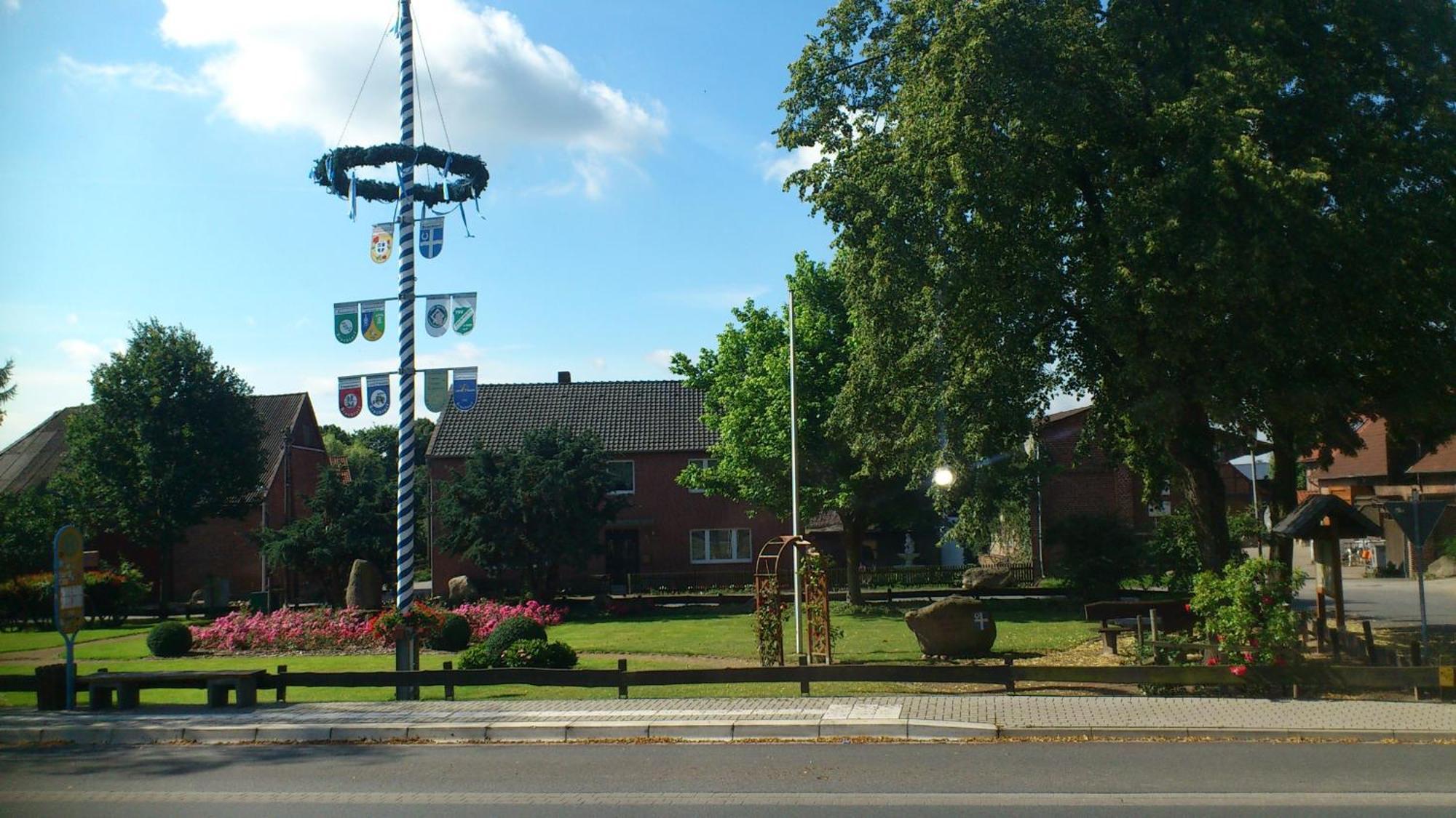 Hotel Am Rosenplatz,24 Stunden Check In, Kostenfreie Parkplaetze 布里克托夫 外观 照片